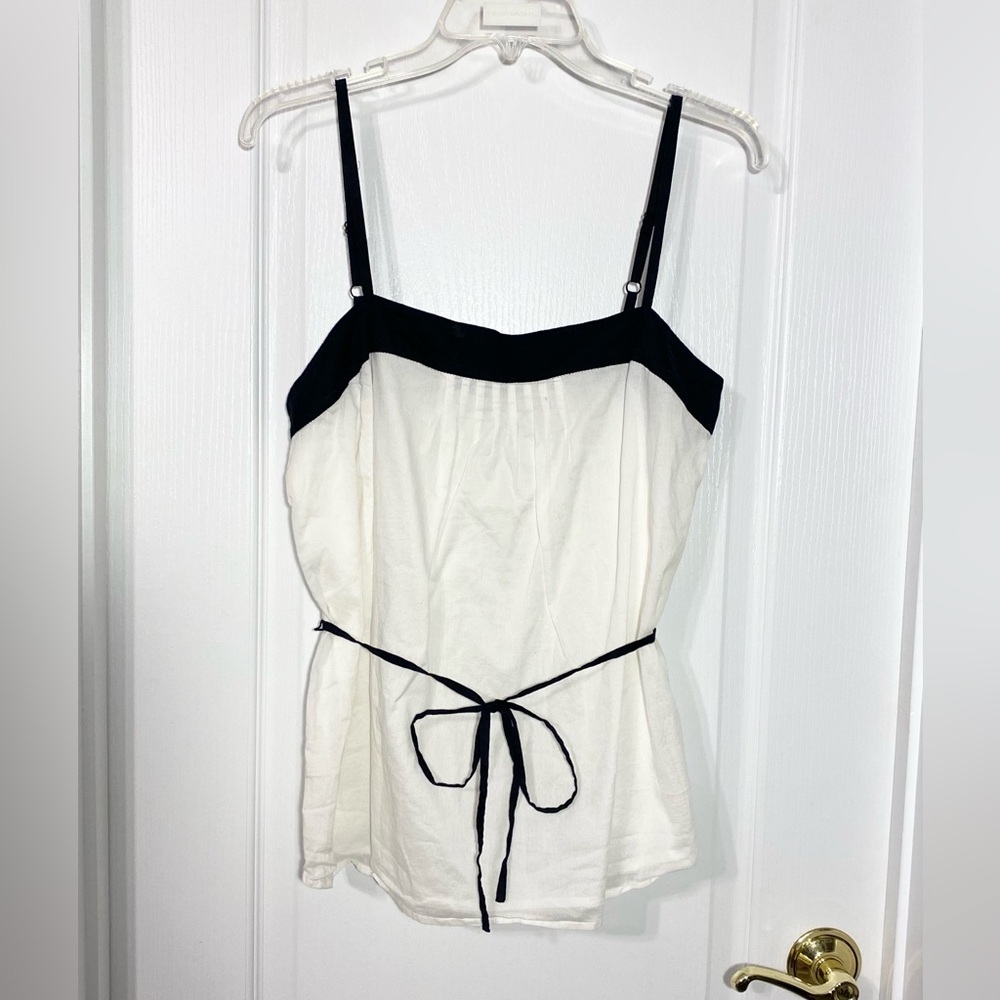 Y2K Madison Pintuck Belted Flowy Two Tone Camisole Top White Black Medium